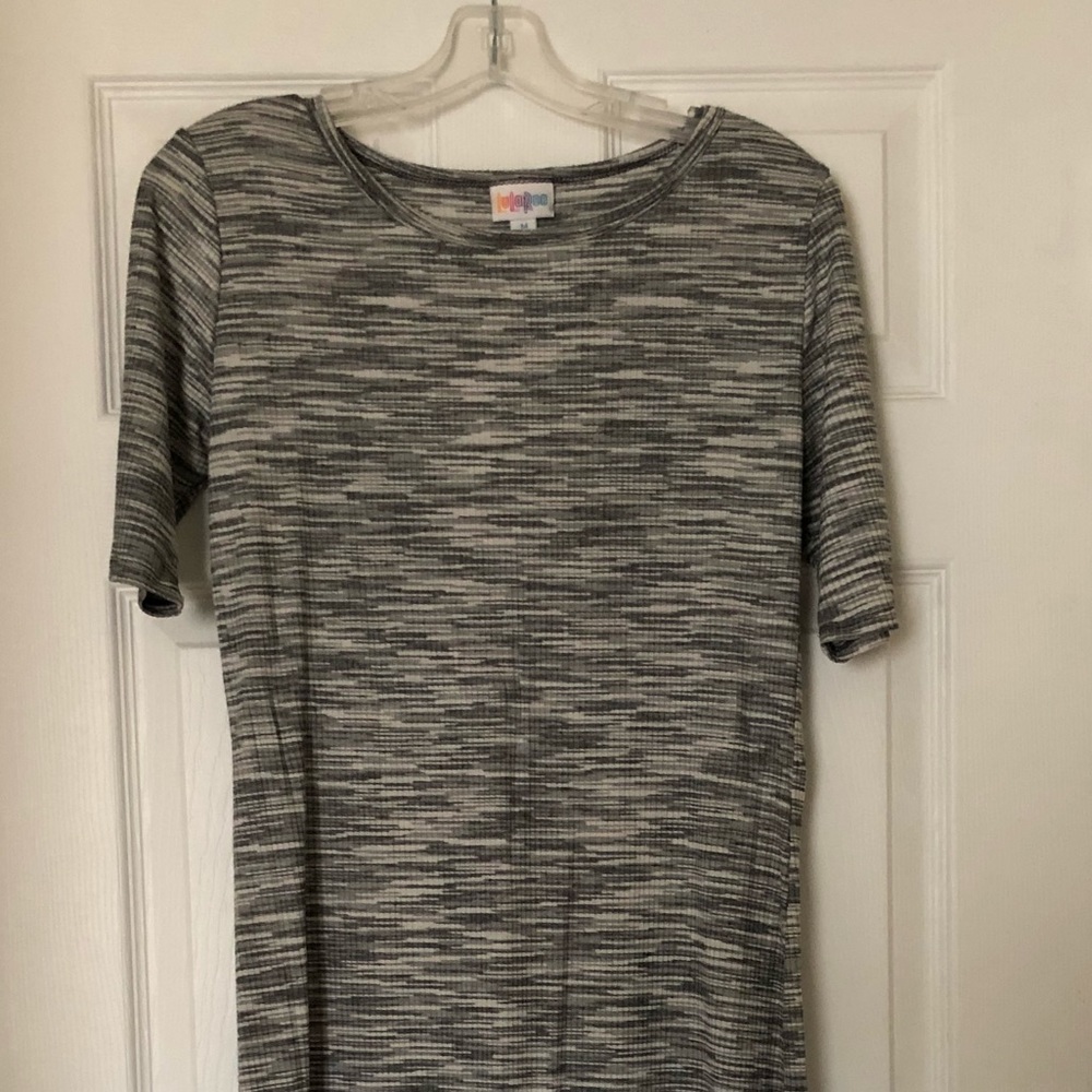 EUC LLR / LuLaRoe Julia Heathered Gray